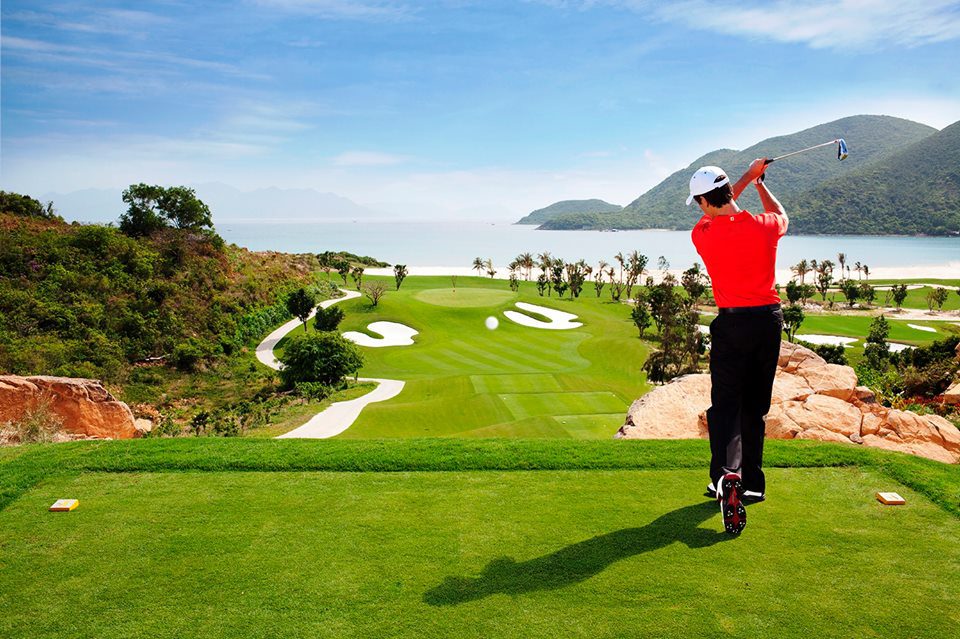 Bảng giá sân Golf Vinpearl Phú Quốc: Địa chỉ, số điện thoại đặt sân, resort
