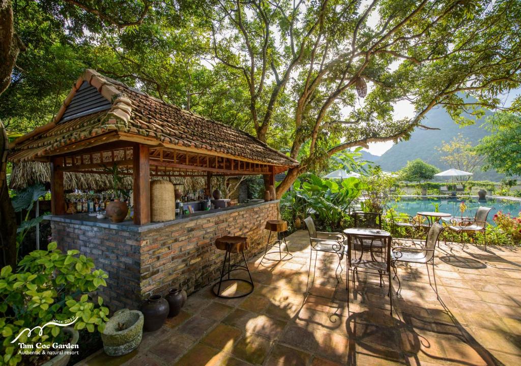 bang-gia-moi-nhat-2022-tam-coc-garden-resort-ninh-binh-6
