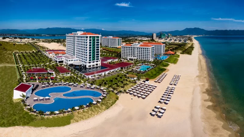 xe-di-cam-ranh-nha-trang-tu-sai-gon-13