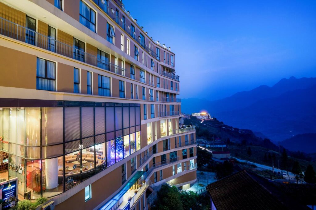 review-khach-san-amazing-hotel-sapa-1