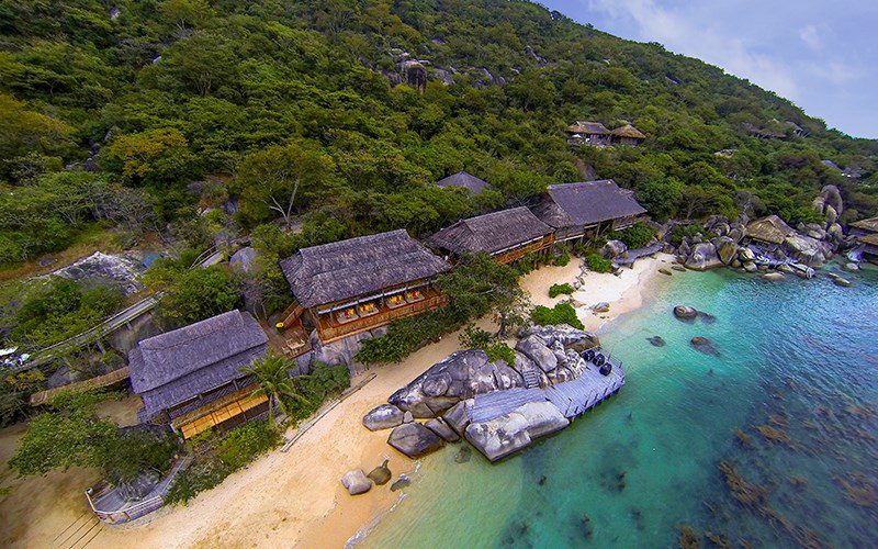 bang-gia-six-senses-ninh-van-bay-1