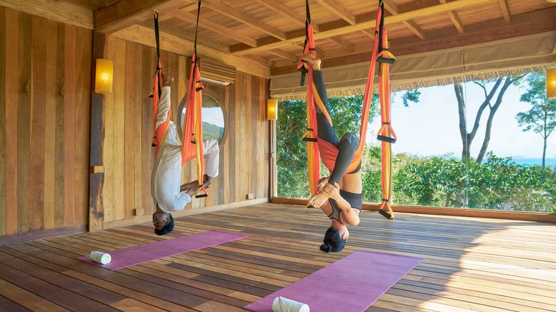 yoga-bang-gia-six-senses-nih-van-bay